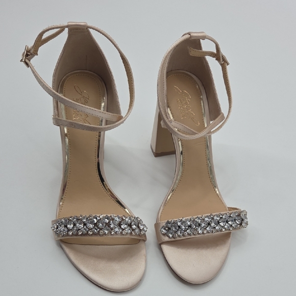 Elegant Champagne Ankle Strap Jewel Badgley Mischka Heels with Rhinestones NEW - Picture 3 of 16